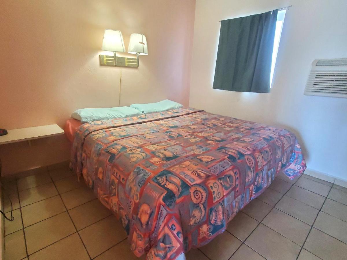 Caprice Motel - Wildwood Bagian luar foto